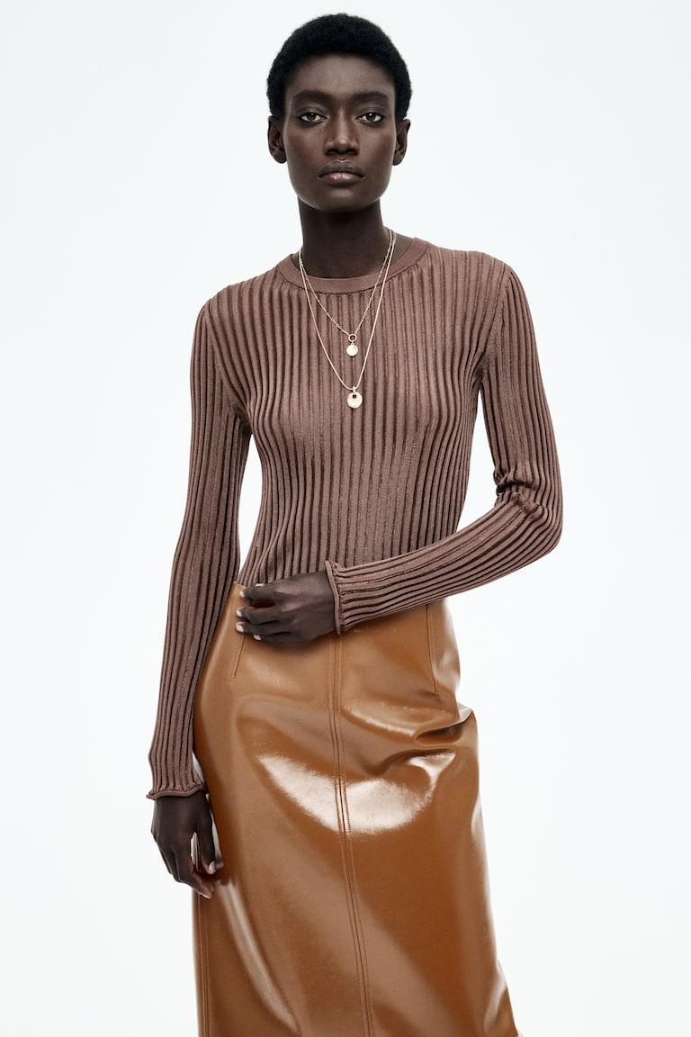 H&M Durchscheinendes Shirt in Rippstrick Bis zu 55% Rabatt