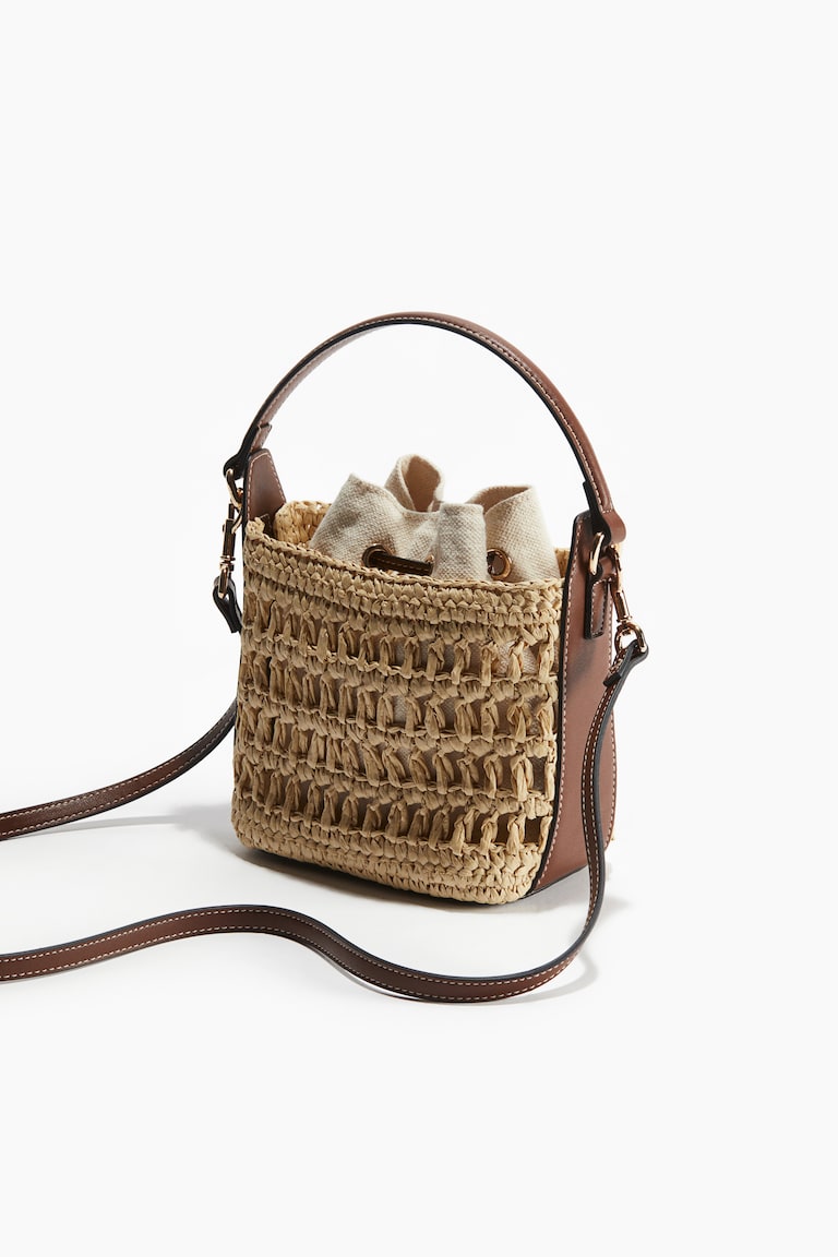 H&M Crossbody-Strohtasche Rabatte dieses Monats
