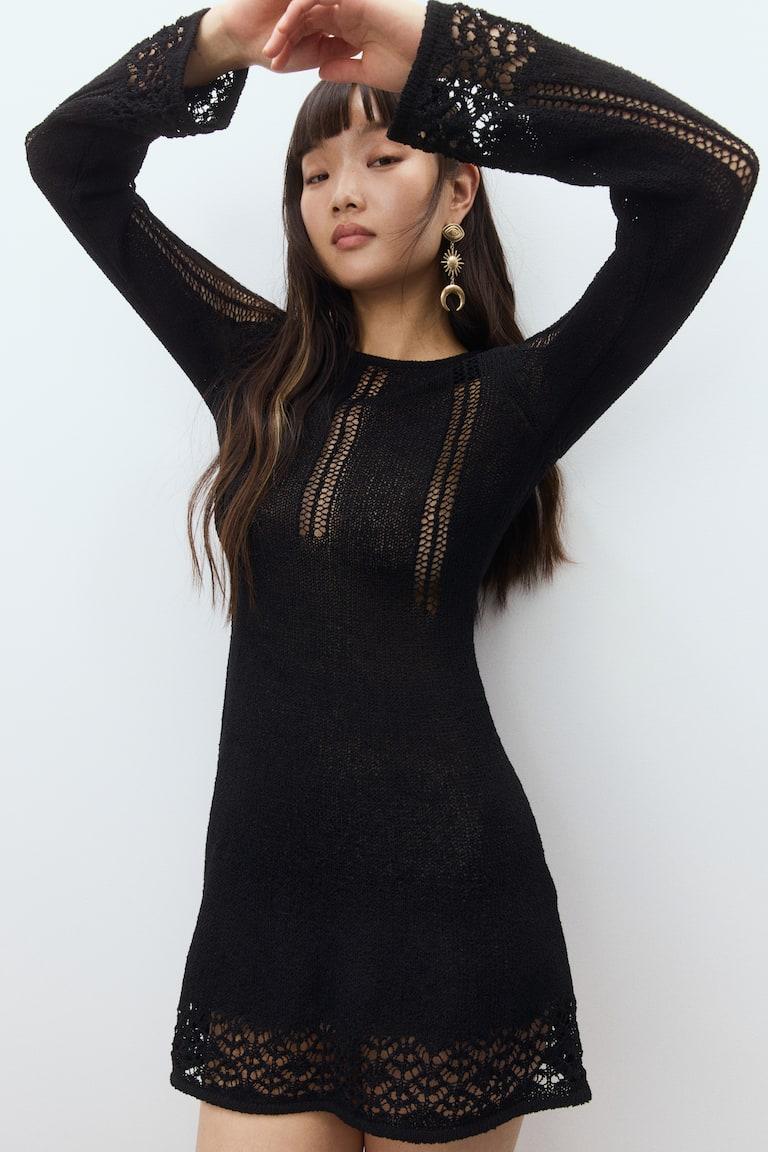 H&M Minikleid in Ajourstrick Große Rabatte