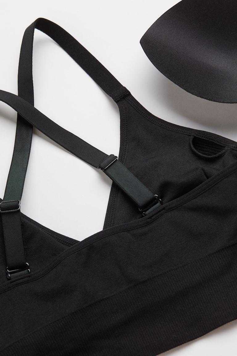 H&M Seamless Sport-BH mit DryMove™ Medium Support Bis zu 50% Rabatt