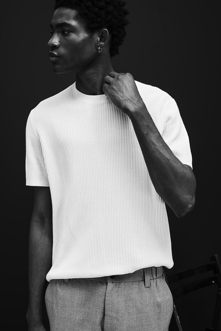 H&M T-Shirt in Rippstrick Regular Fit Bis zu 50% Rabatt