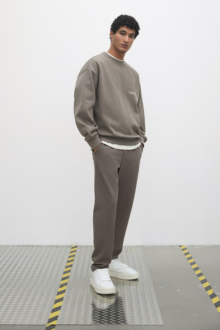 H&M Bedrucktes Sweatshirt in Loose Fit 2025