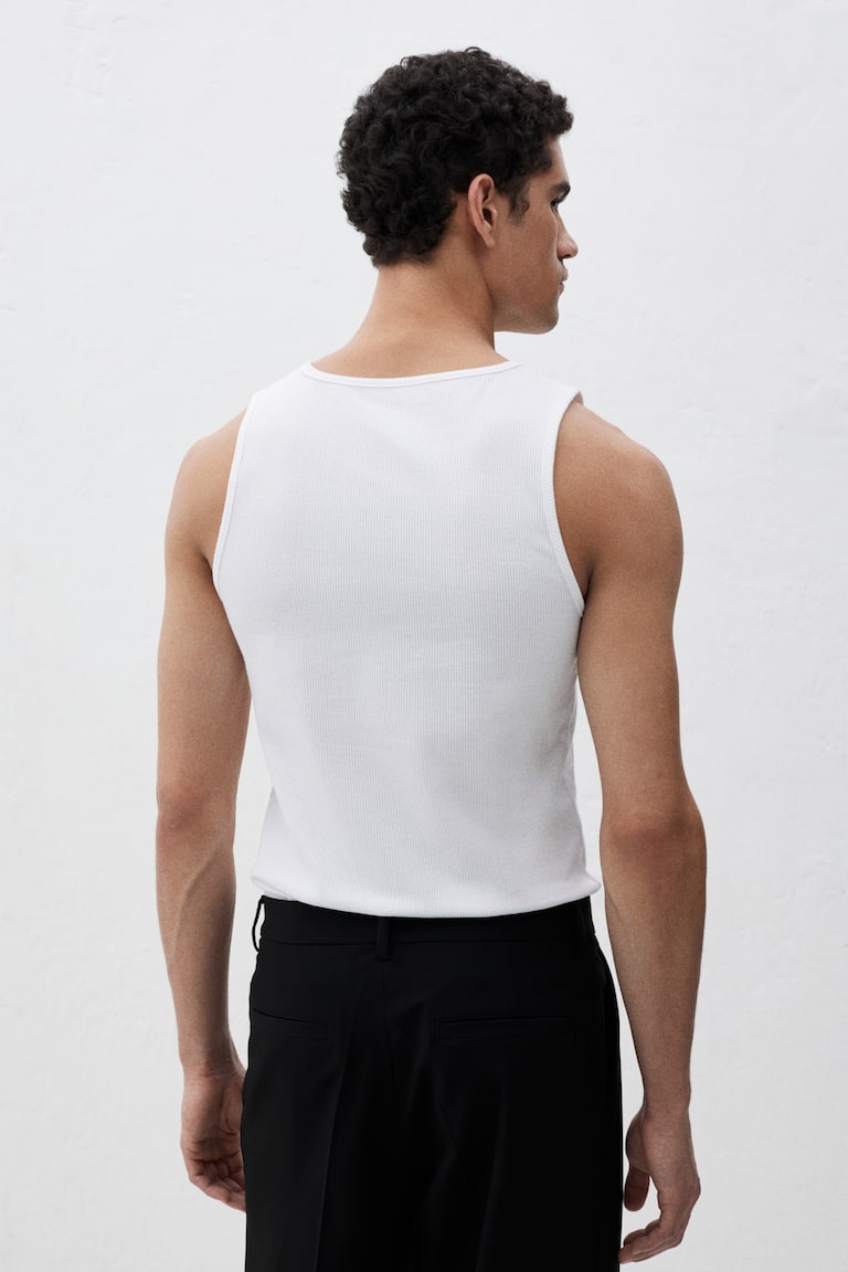 H&M Geripptes Tanktop in Slim Fit Limitierter Zeitrabatt