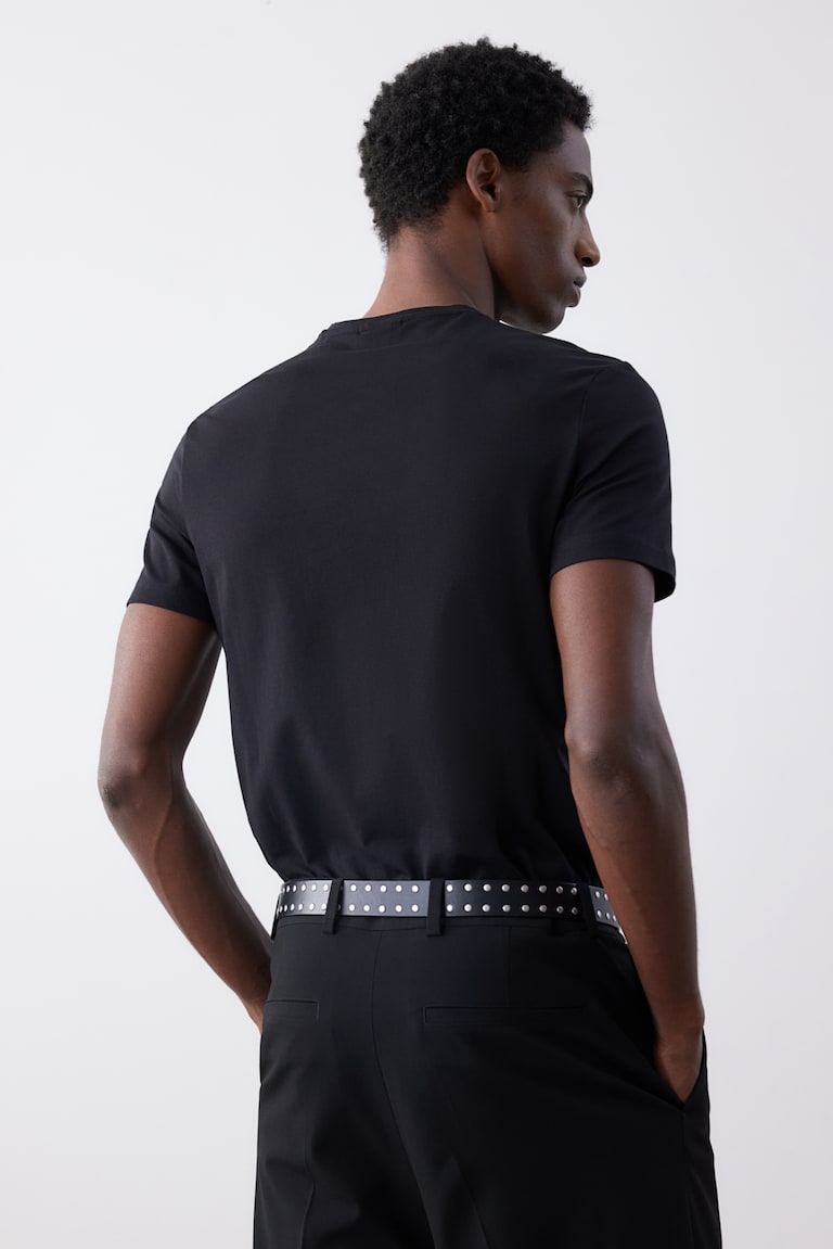 H&M T-Shirt mit V-Ausschnitt Slim Fit Sonderangebot