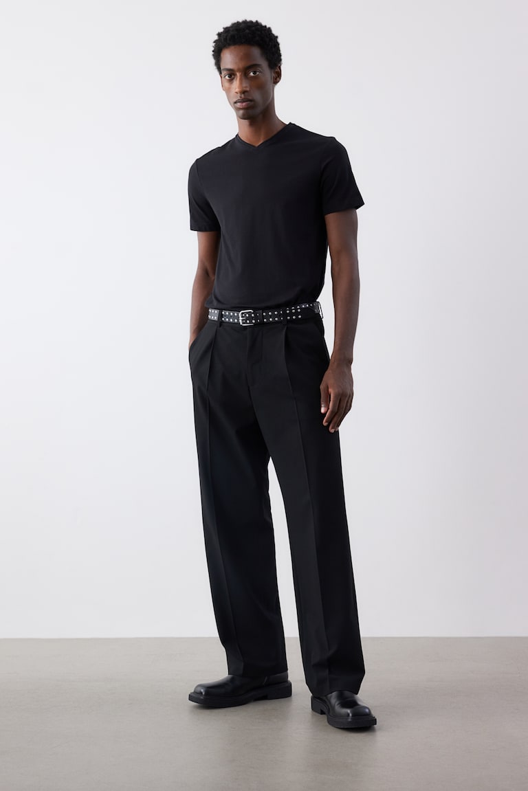 H&M T-Shirt mit V-Ausschnitt Slim Fit Rabatt