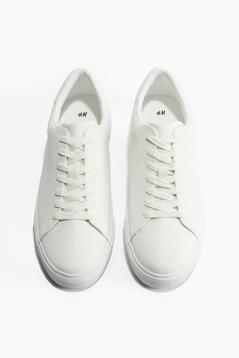 H&M Sneaker Outlet