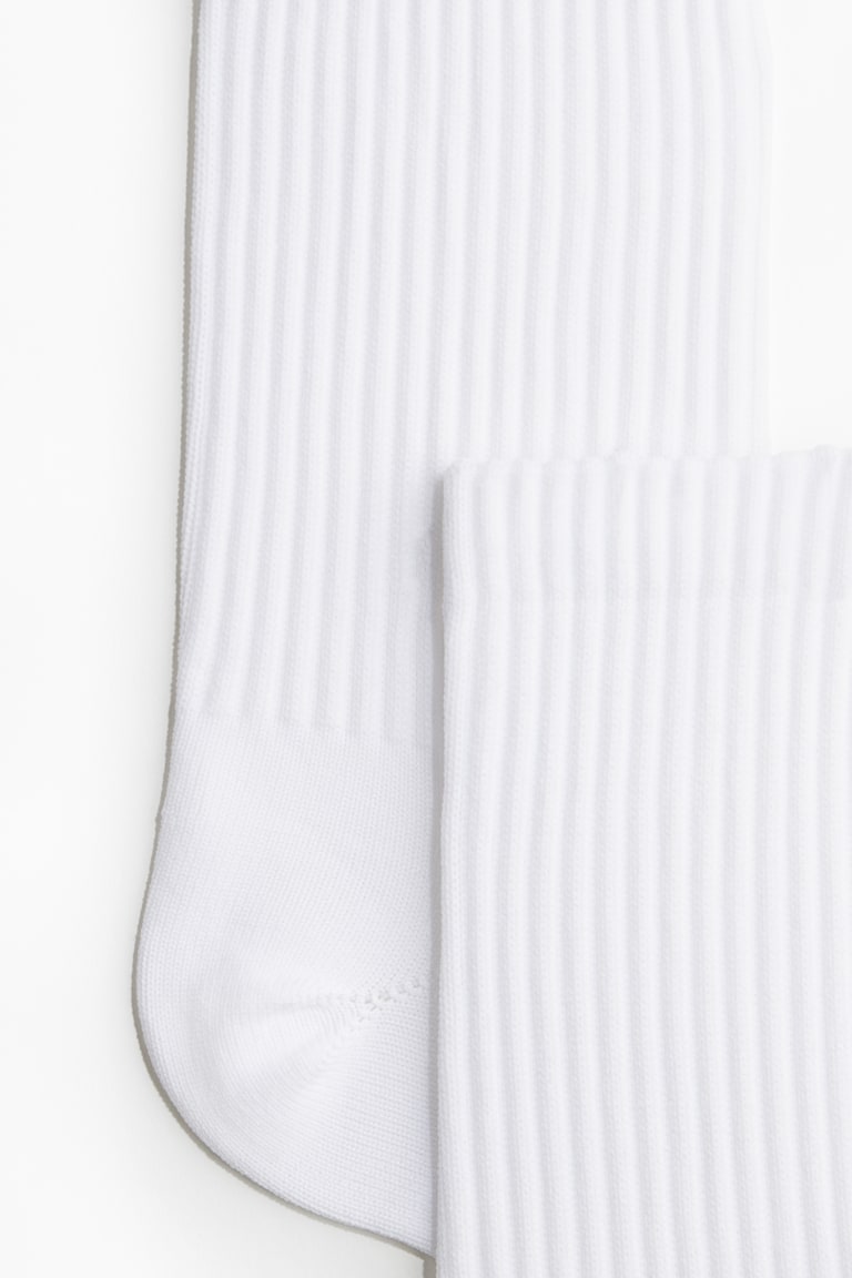 H&M 5er-Pack Sportsocken mit DryMove™ Kauf eins, bekomm eins gratis