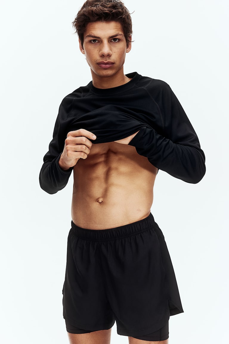 H&M Doppellagige Sportshorts mit DryMove™ Tiefpreis