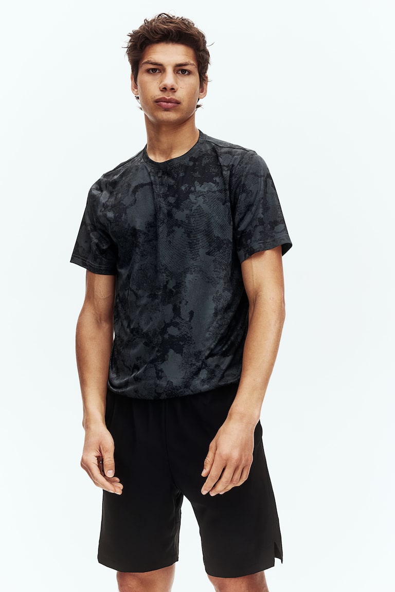 H&M Lange Sportshorts mit DryMove™ JETZT KAUFEN