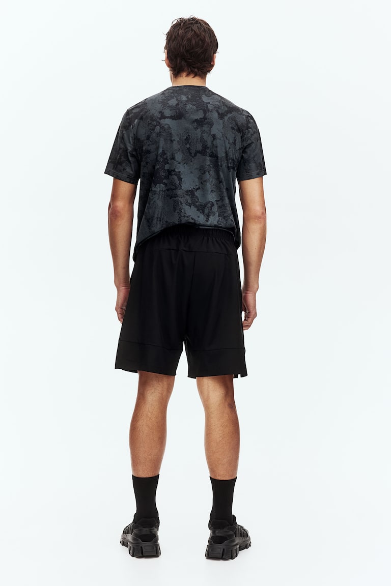 H&M Lange Sportshorts mit DryMove™ JETZT KAUFEN