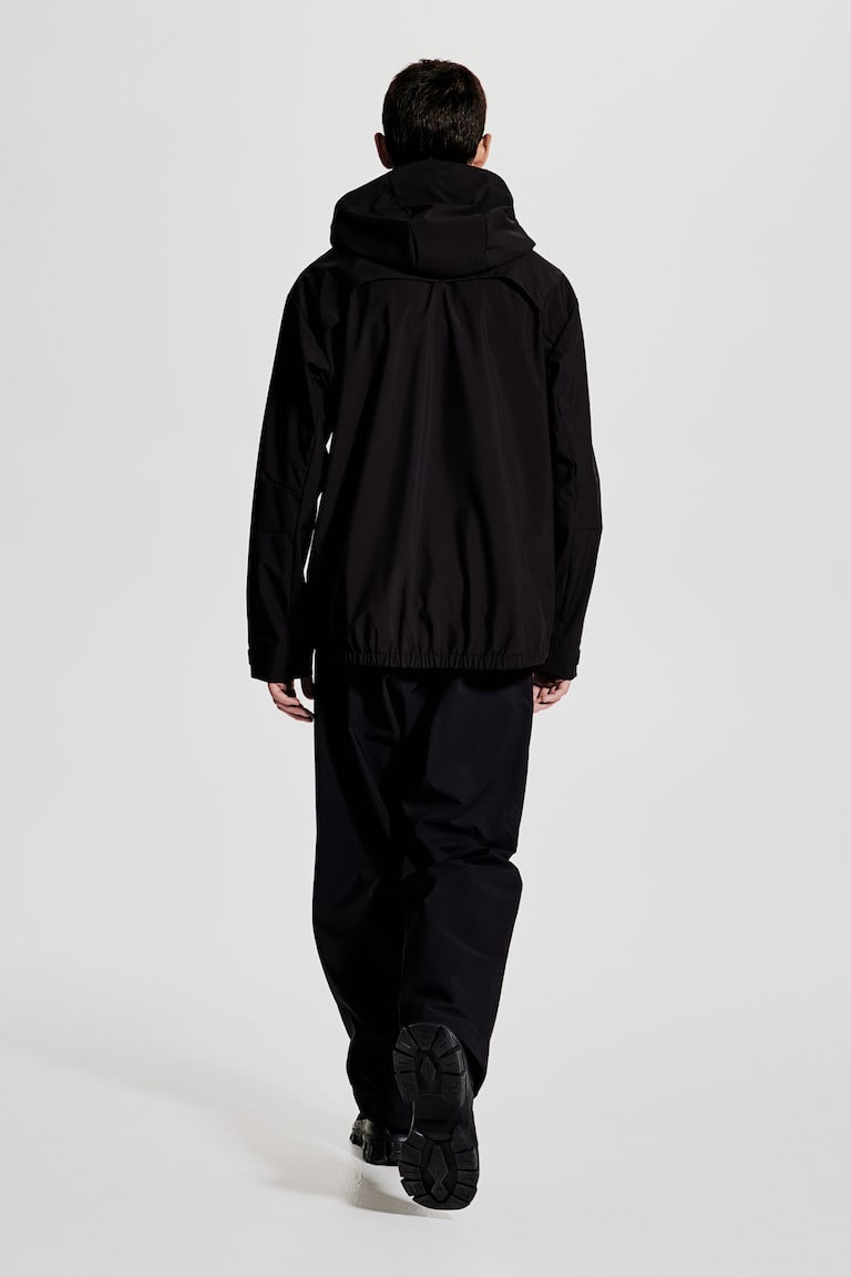 H&M Wasserabweisende Softshelljacke in Regular Fit Super Rabatt