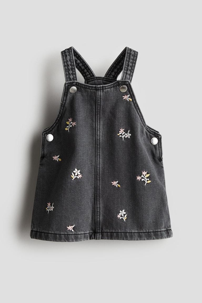 H&M Latzkleid aus Denim Im Verkauf