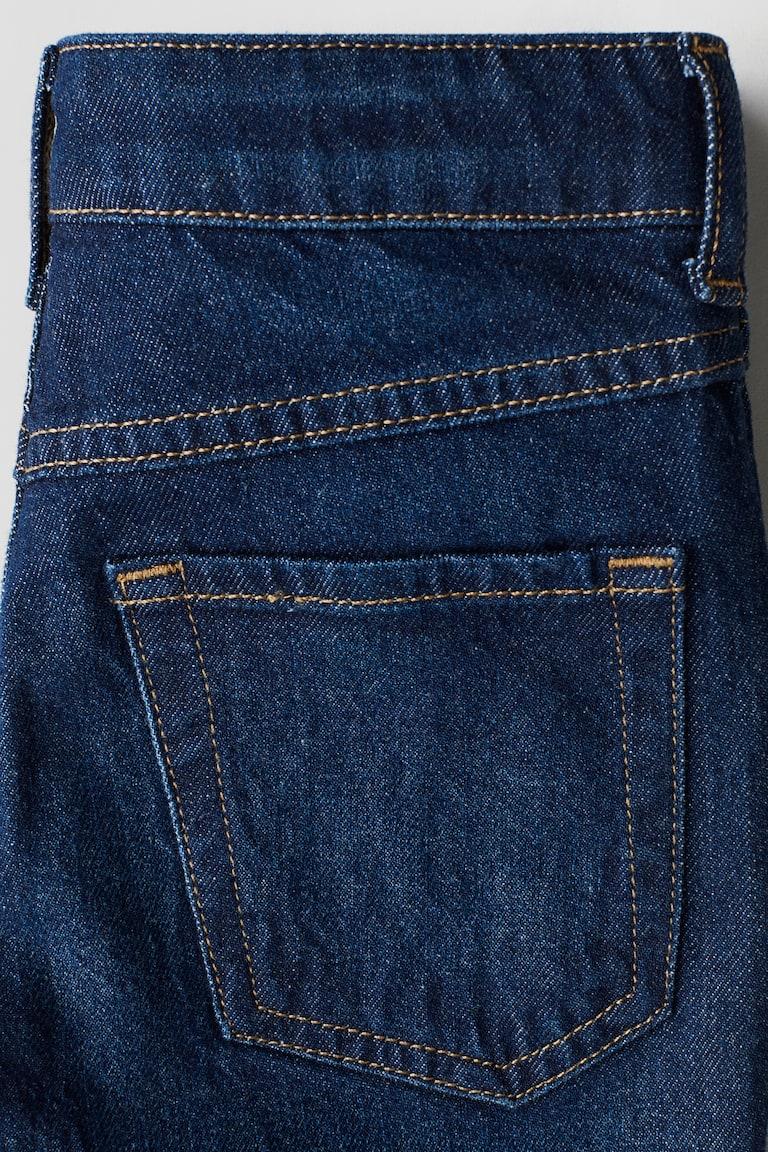 H&M Relaxed Fit Jeans Im Verkauf