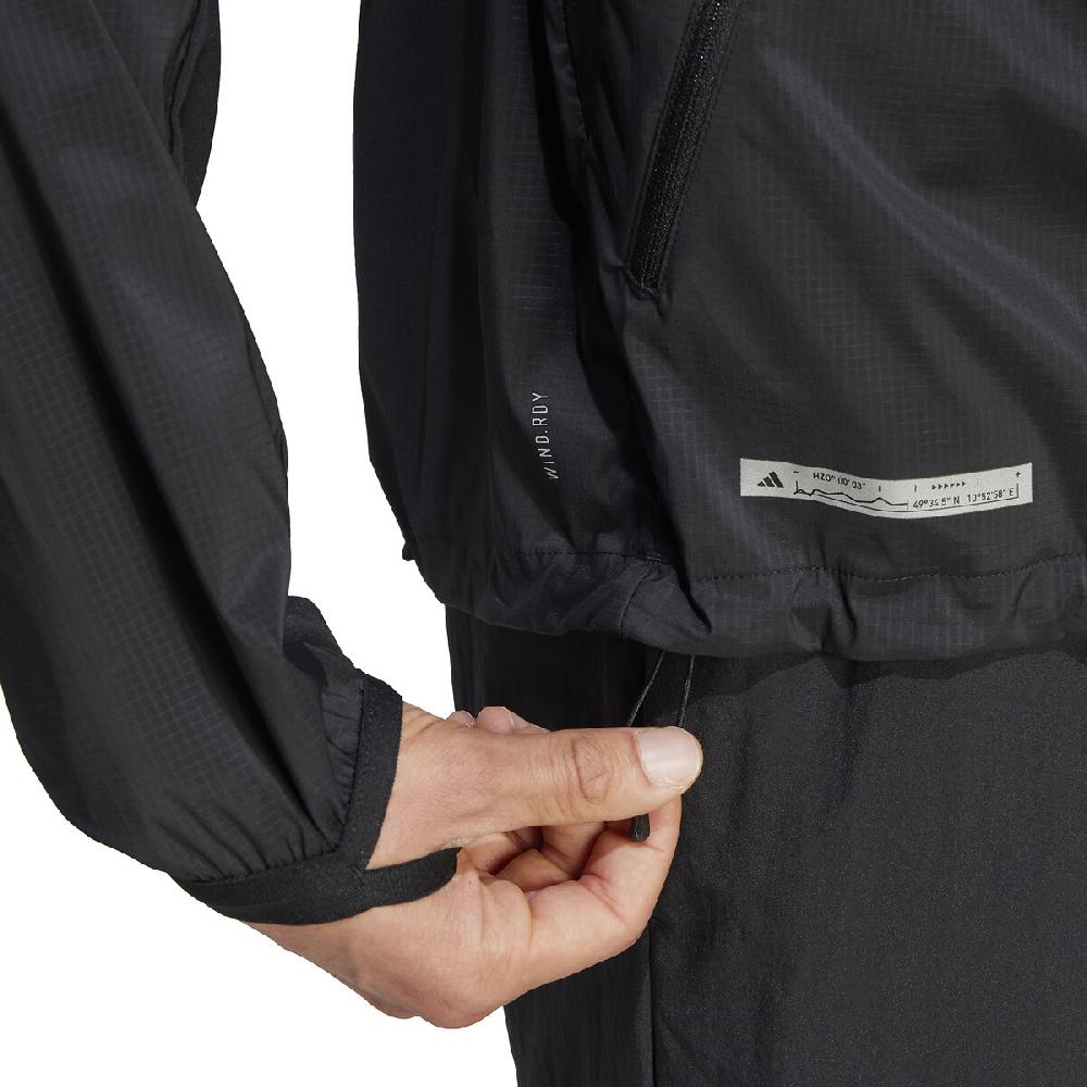 laredoute Laufjacke mit kleinem Logo schwarz adidas Performance Nur für heute